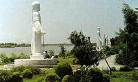 Statues 
